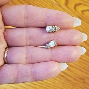 High sparkle timeless earrings